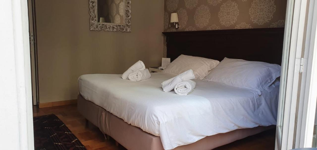 Smart Hotel Gallery House Palermo Esterno foto