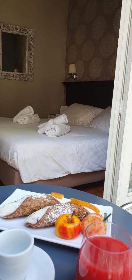 Smart Hotel Gallery House Palermo Esterno foto