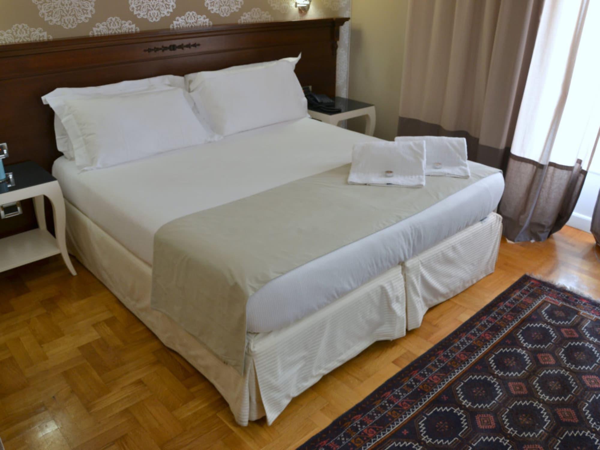 Smart Hotel Gallery House Palermo Esterno foto